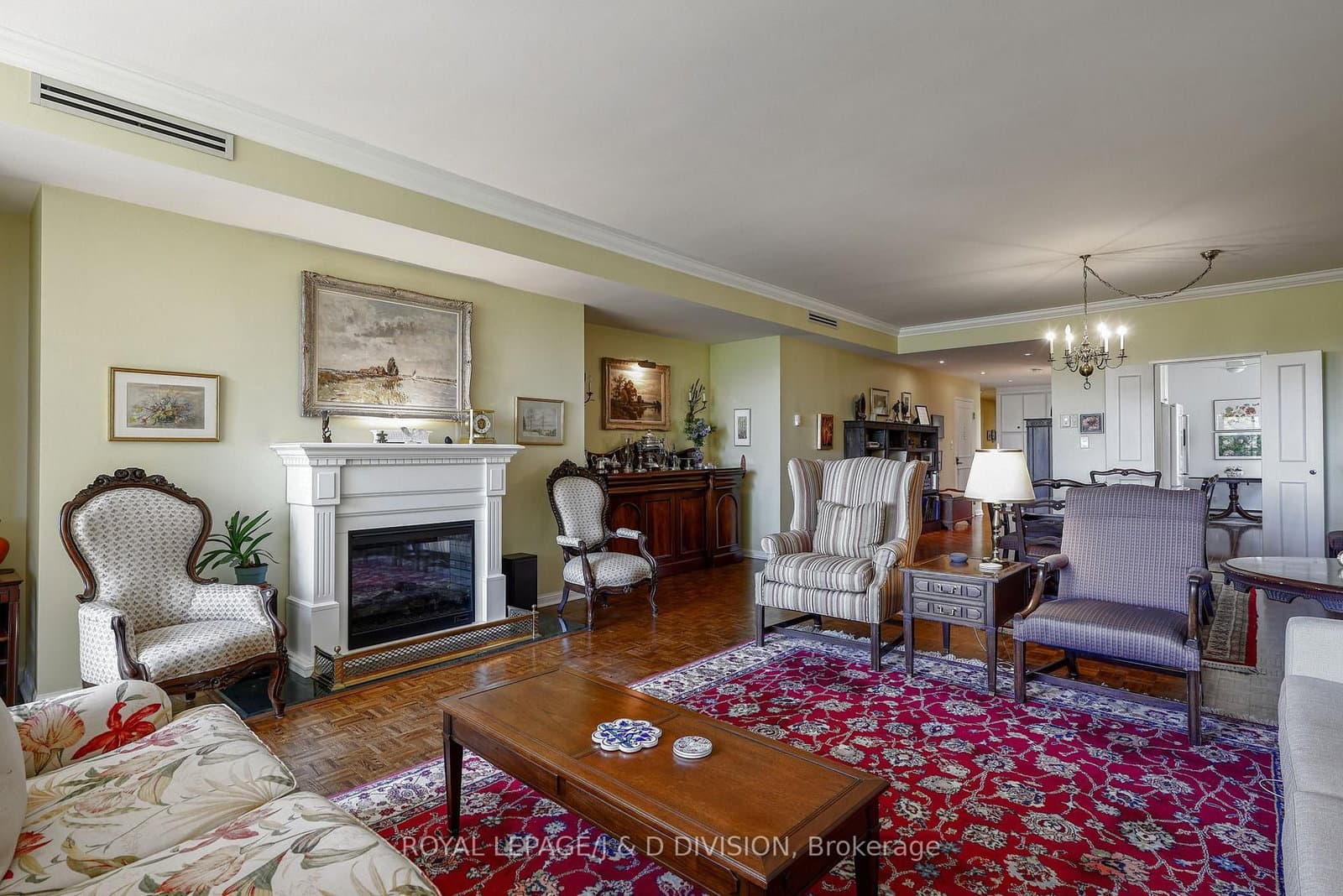 407 Walmer Road, Unit 401 thumbnail 7