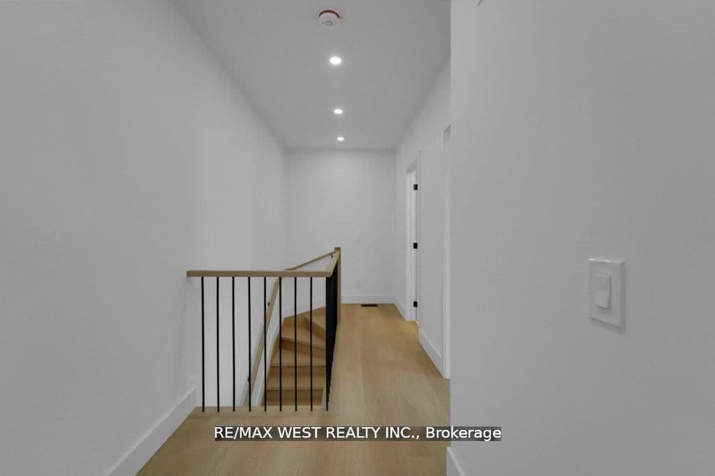 661 Winona Drive thumbnail 17