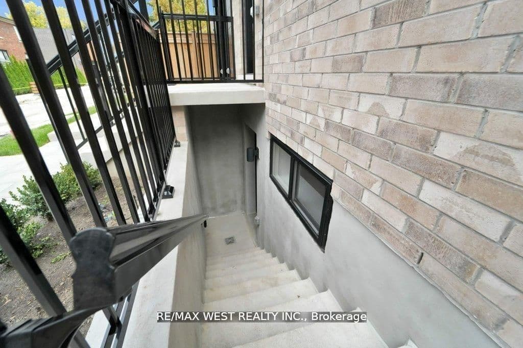 661 Winona Drive thumbnail 36