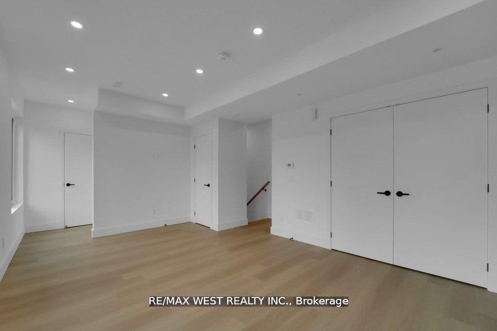 661 Winona Drive thumbnail 6