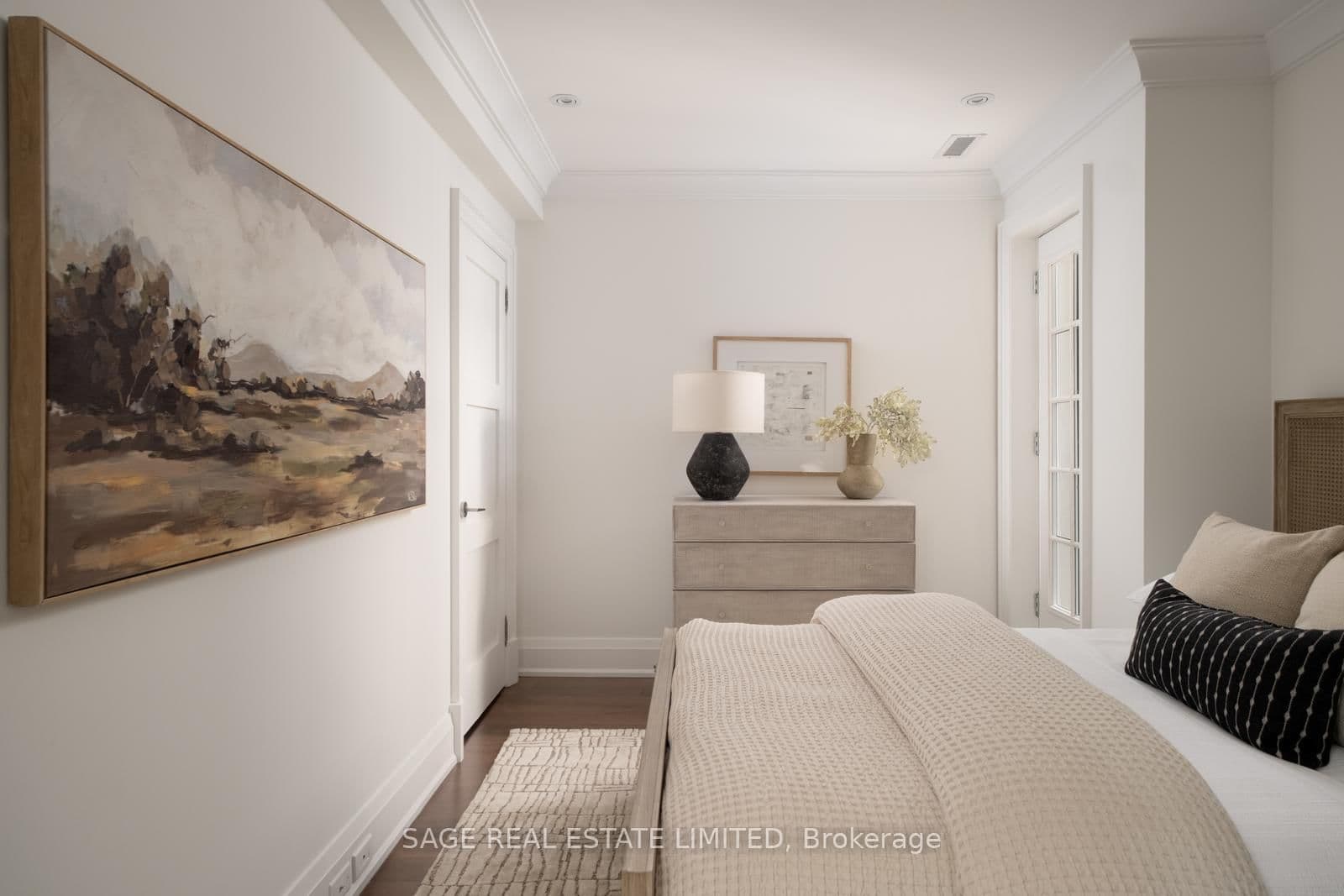 319 Lonsdale Road, Unit 3D thumbnail 18