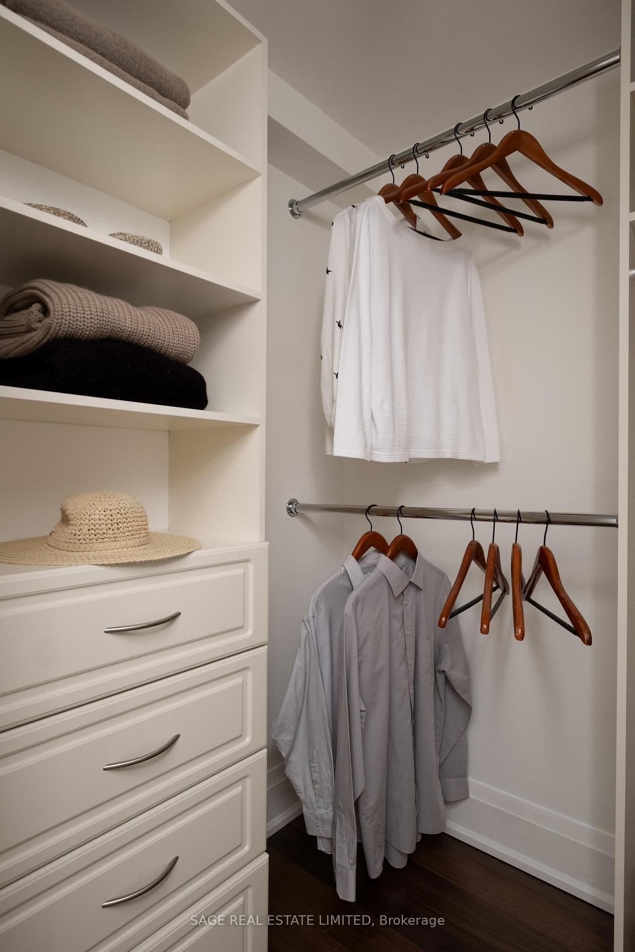 319 Lonsdale Road, Unit 3D thumbnail 24