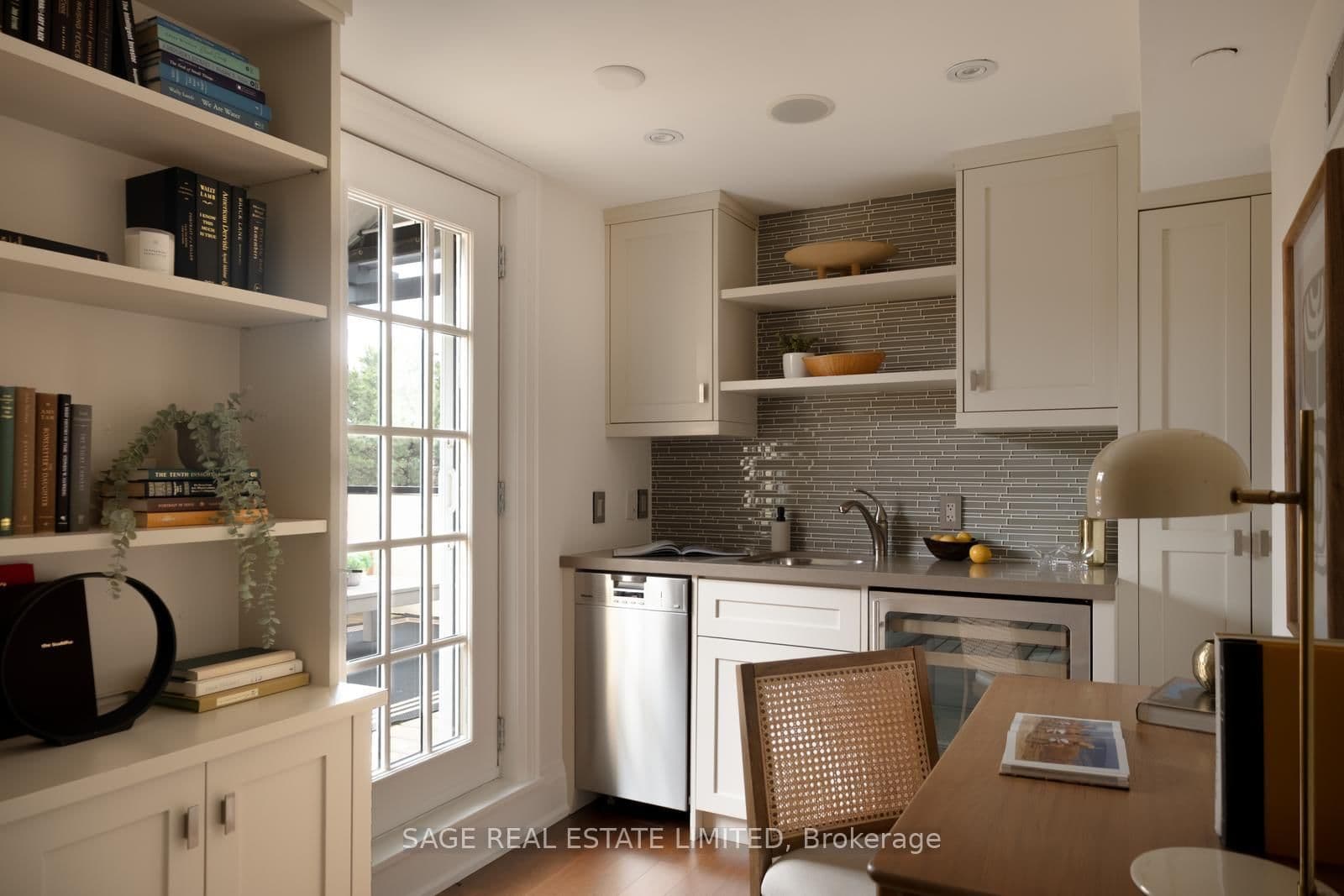 319 Lonsdale Road, Unit 3D thumbnail 34