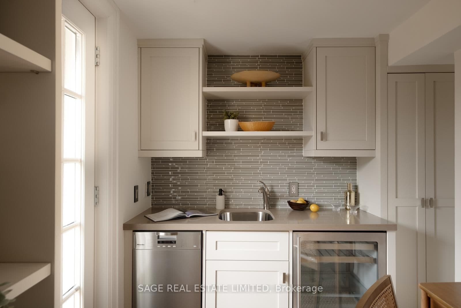319 Lonsdale Road, Unit 3D thumbnail 36