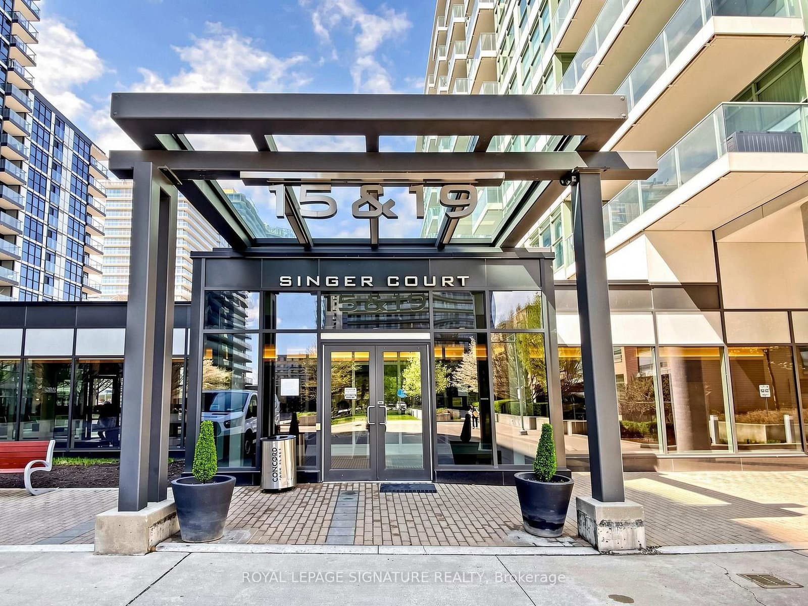 15 Singer Court, Unit 1211 thumbnail 2