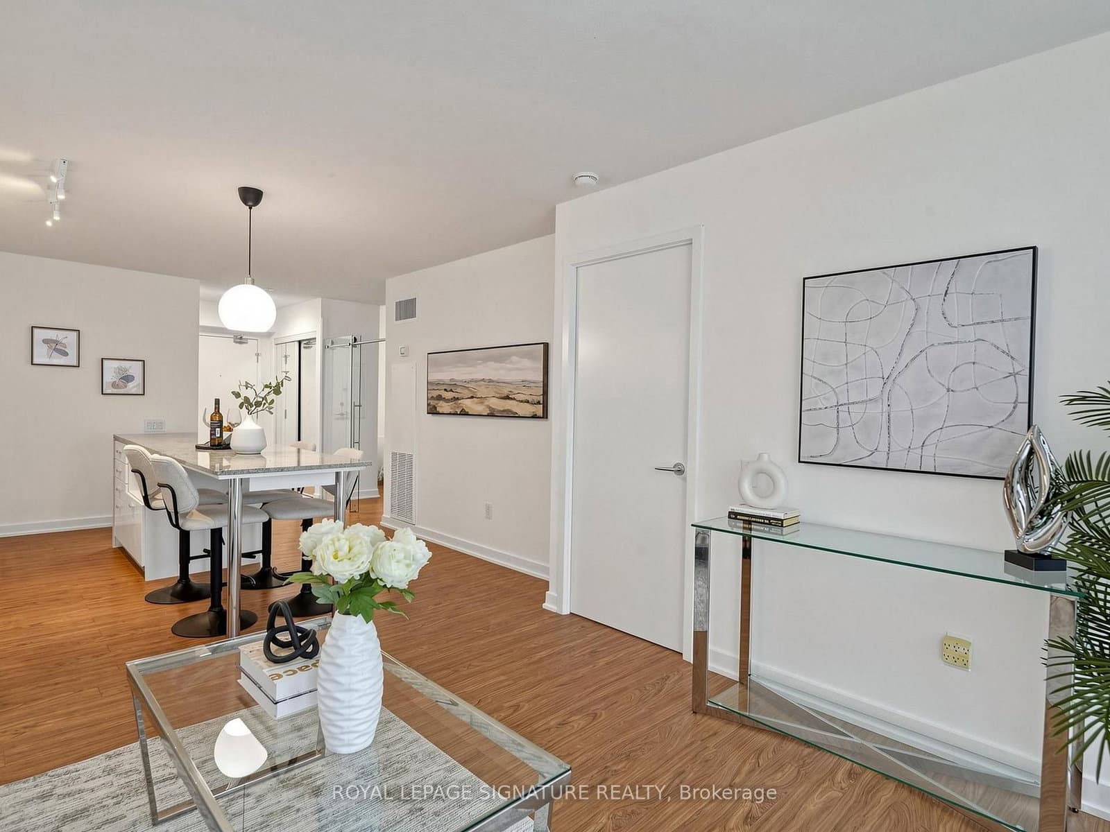15 Singer Court, Unit 1211 thumbnail 9