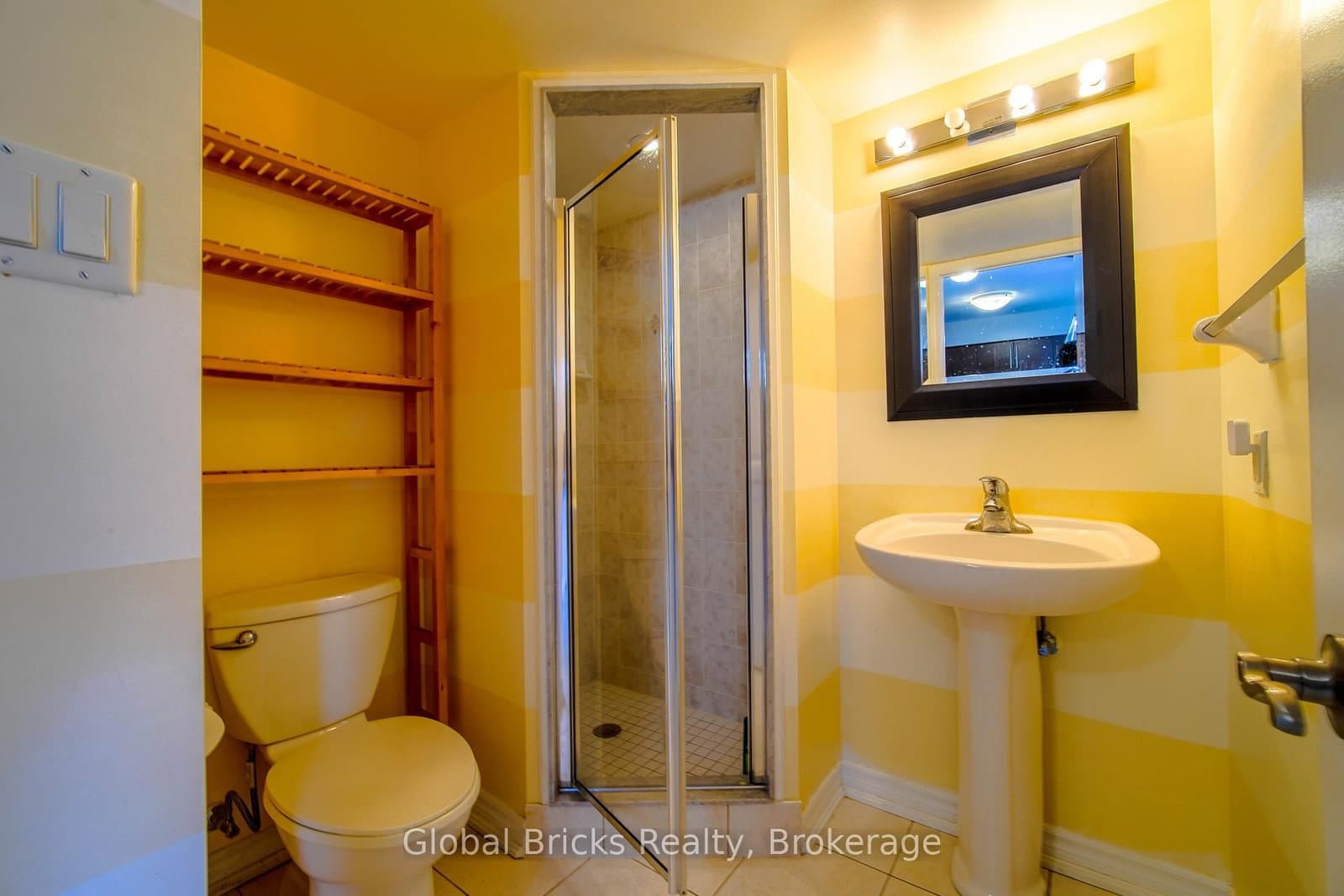 872 Sheppard Avenue W, Unit 308 thumbnail 11