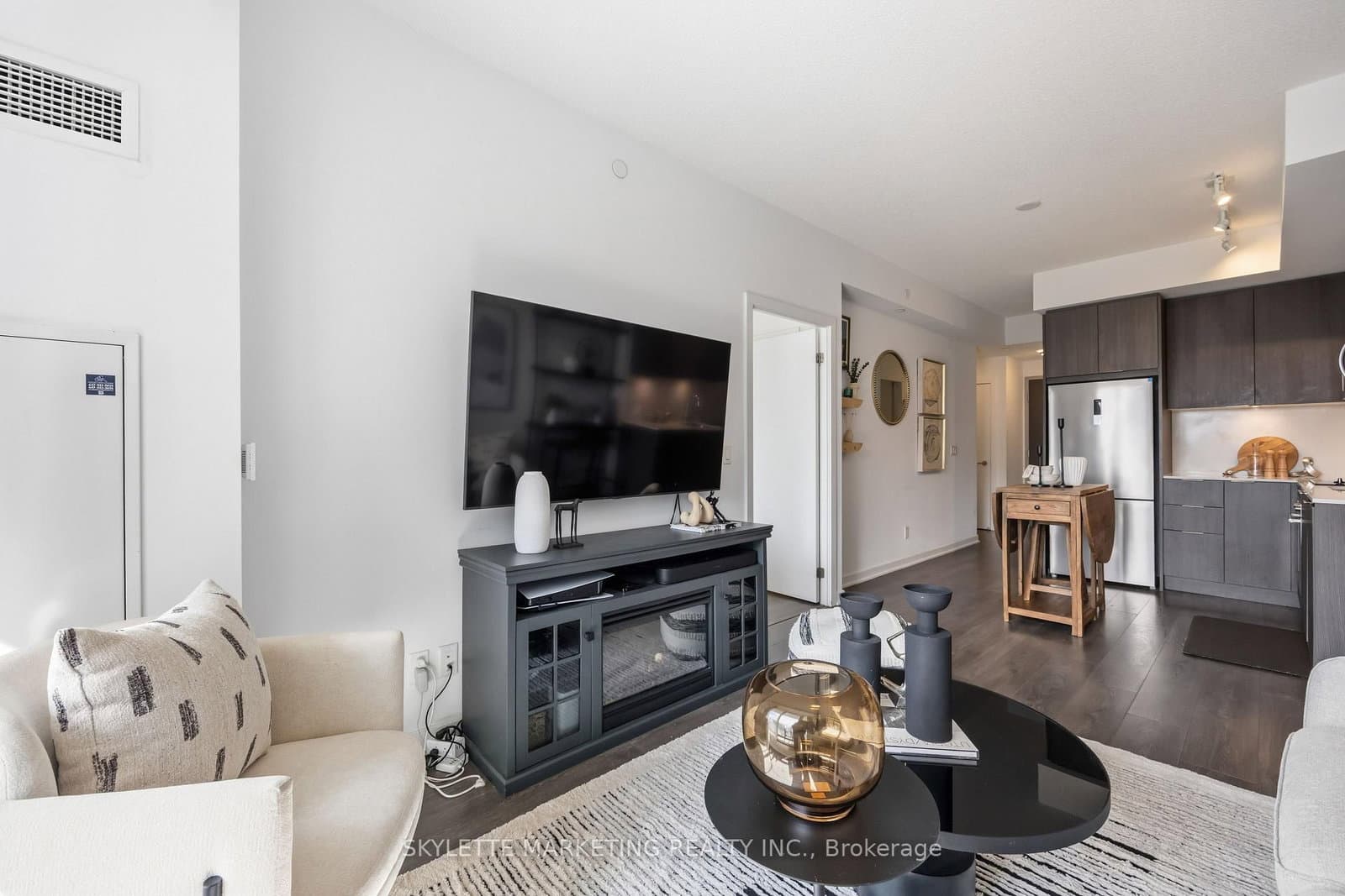 38 Forest Manor Road, Unit 414 thumbnail 20