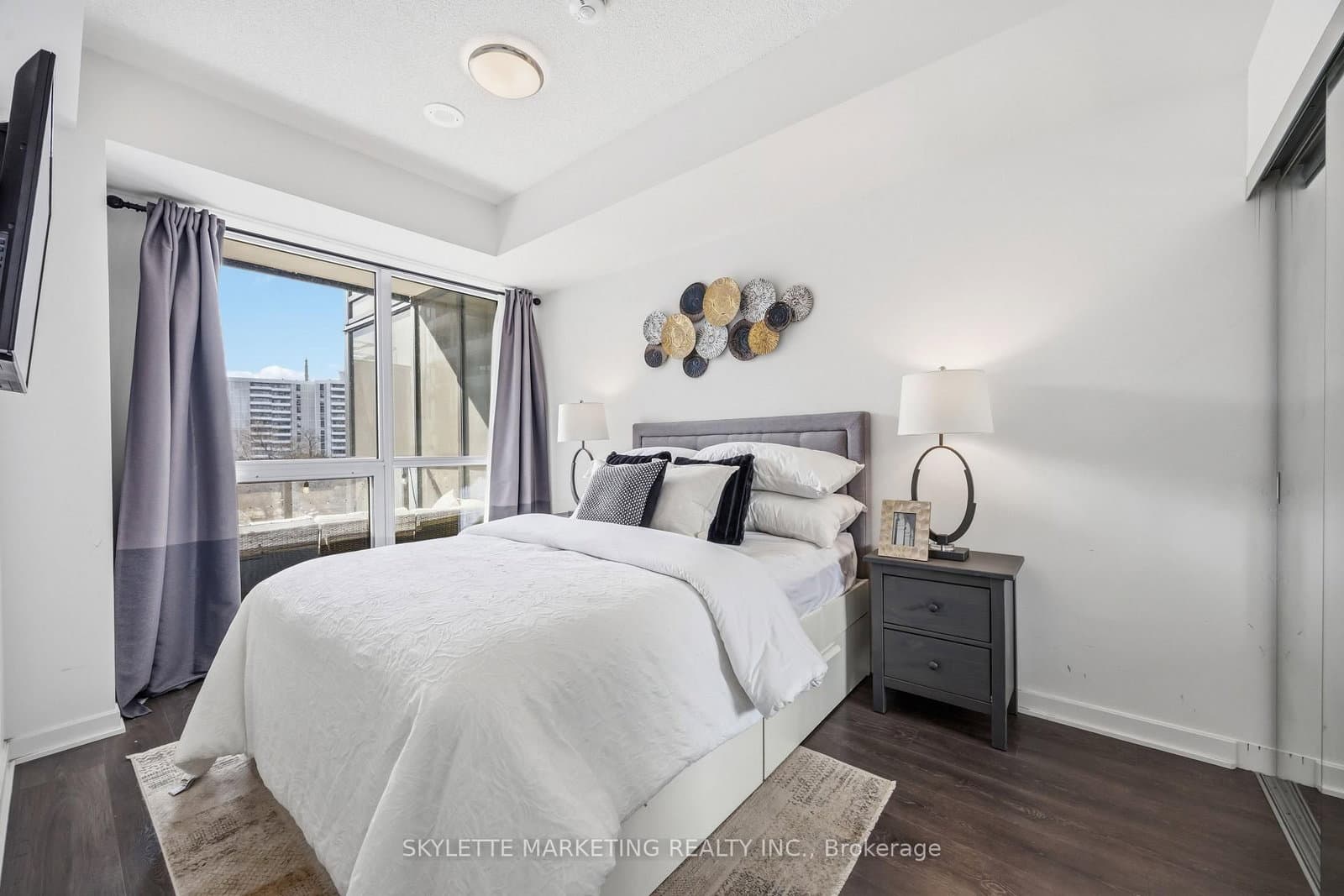 38 Forest Manor Road, Unit 414 thumbnail 22