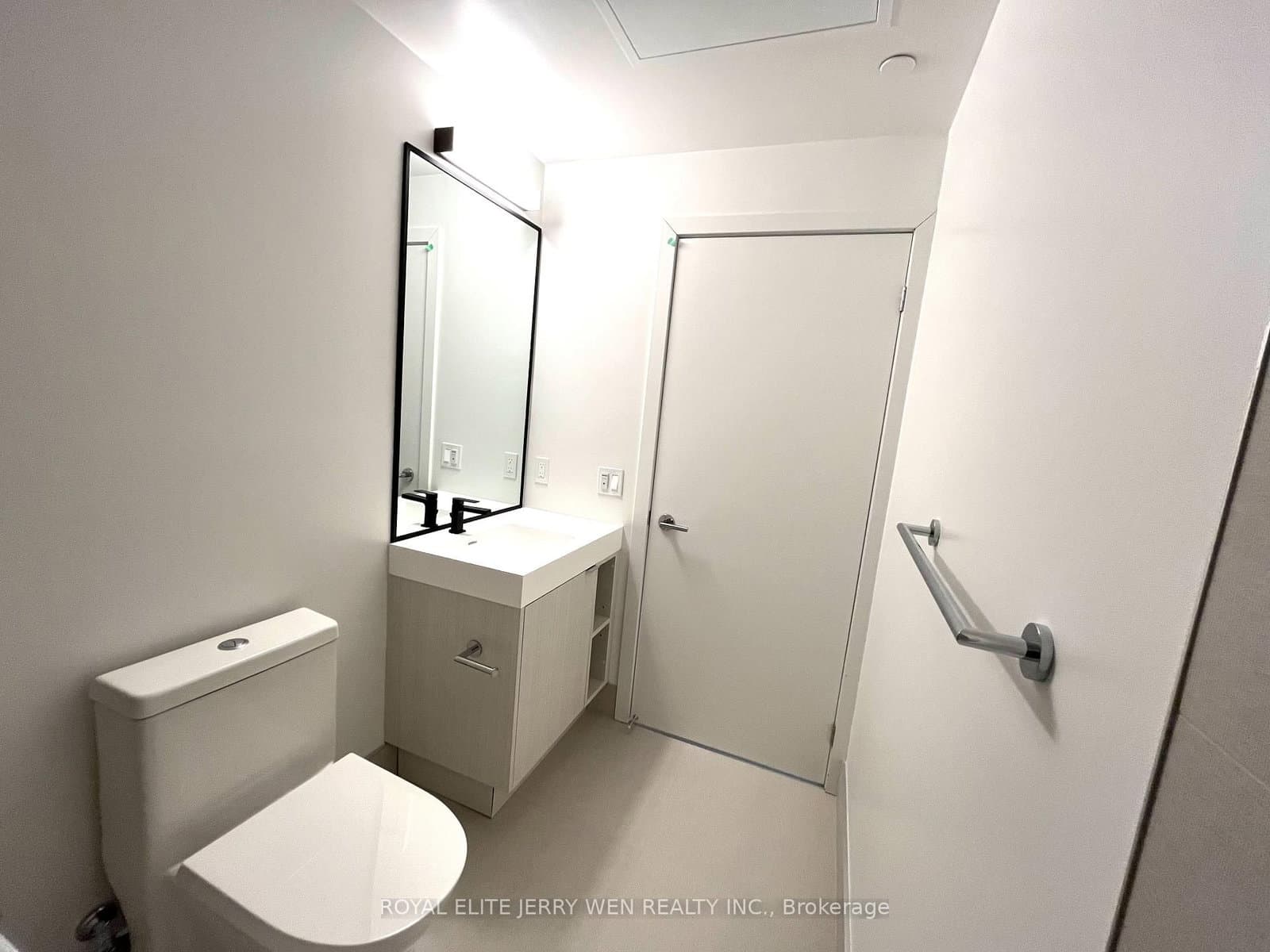 250 Lawrence Avenue W, Unit 613 thumbnail 12