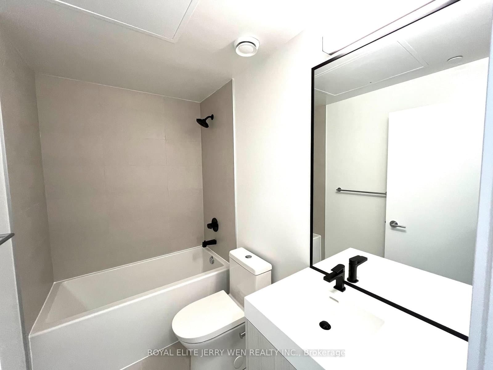 250 Lawrence Avenue W, Unit 613 thumbnail 13
