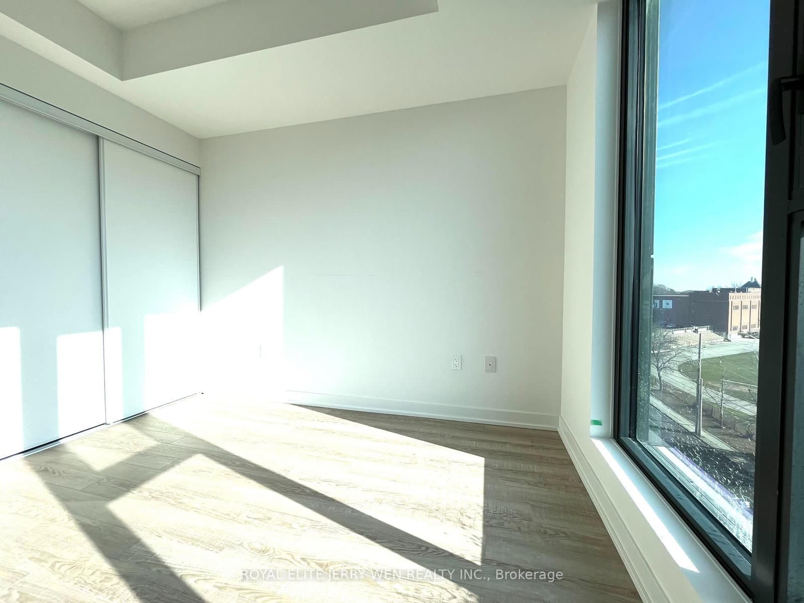 250 Lawrence Avenue W, Unit 613 thumbnail 8