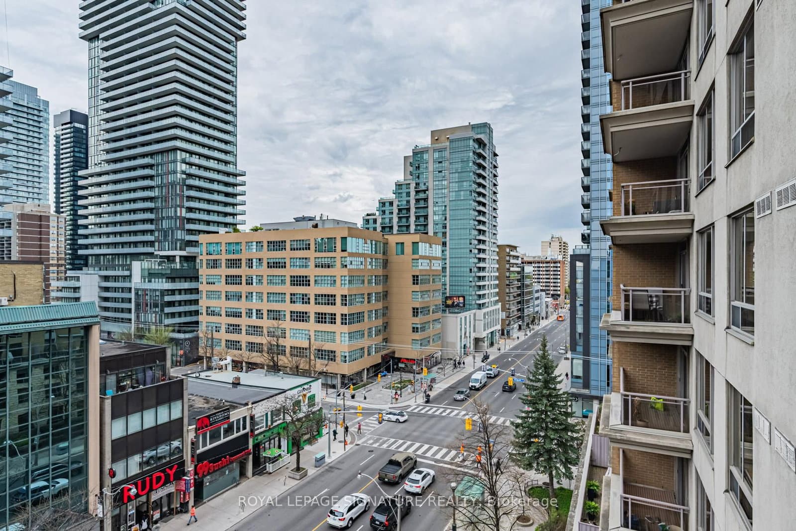 123 Eglinton Avenue E, Unit 813 thumbnail 28