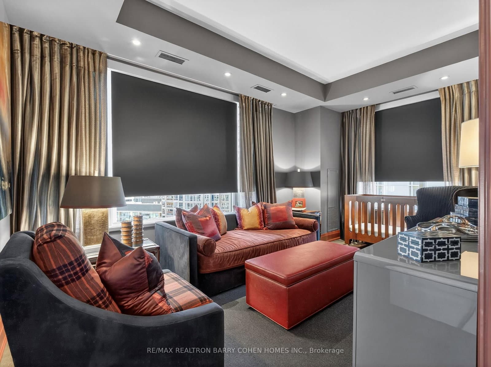 88 Davenport Road, Unit 1202 thumbnail 18