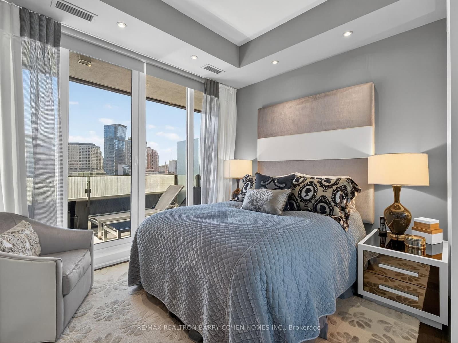 88 Davenport Road, Unit 1202 thumbnail 26