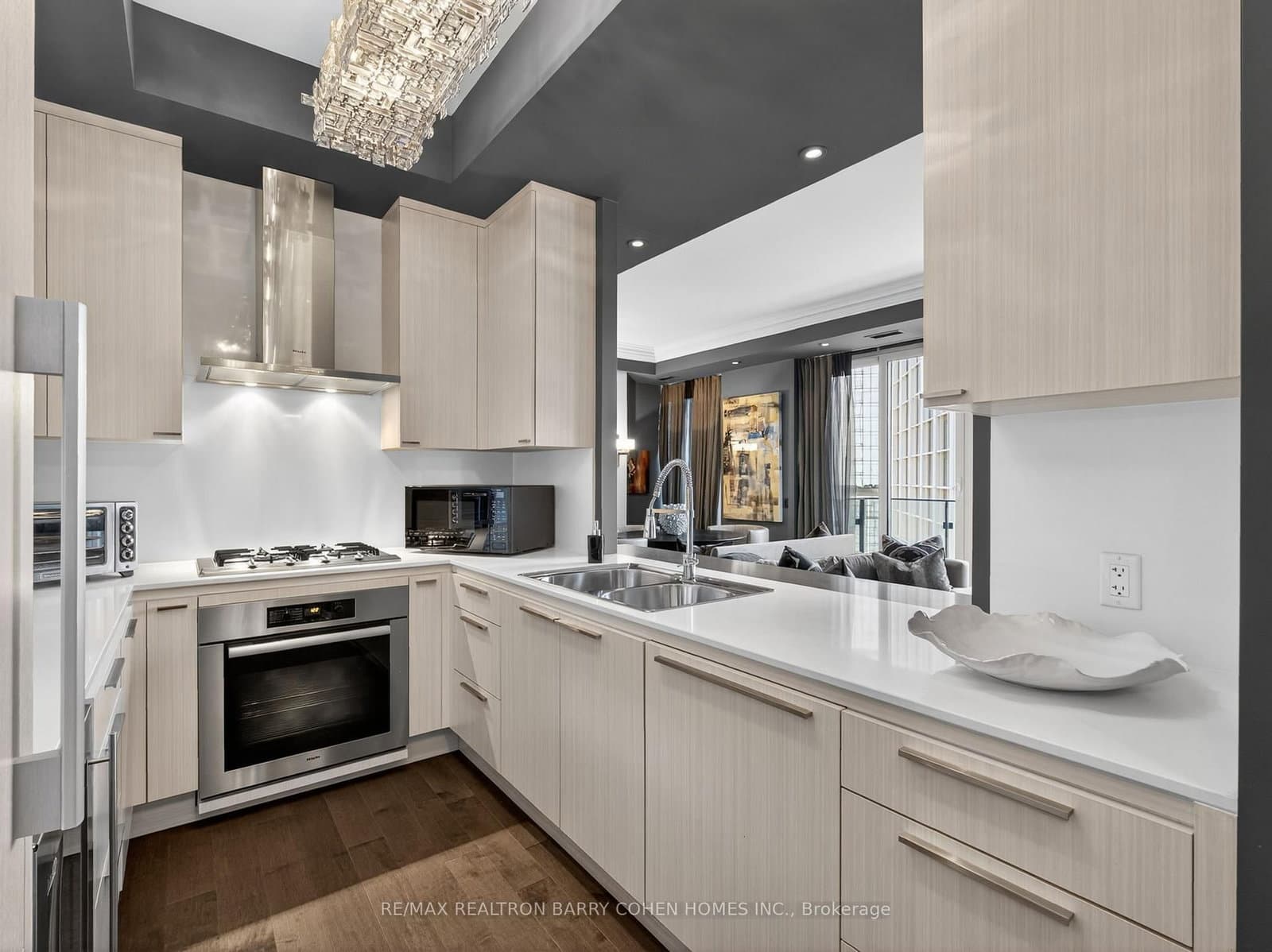 88 Davenport Road, Unit 1202 thumbnail 5