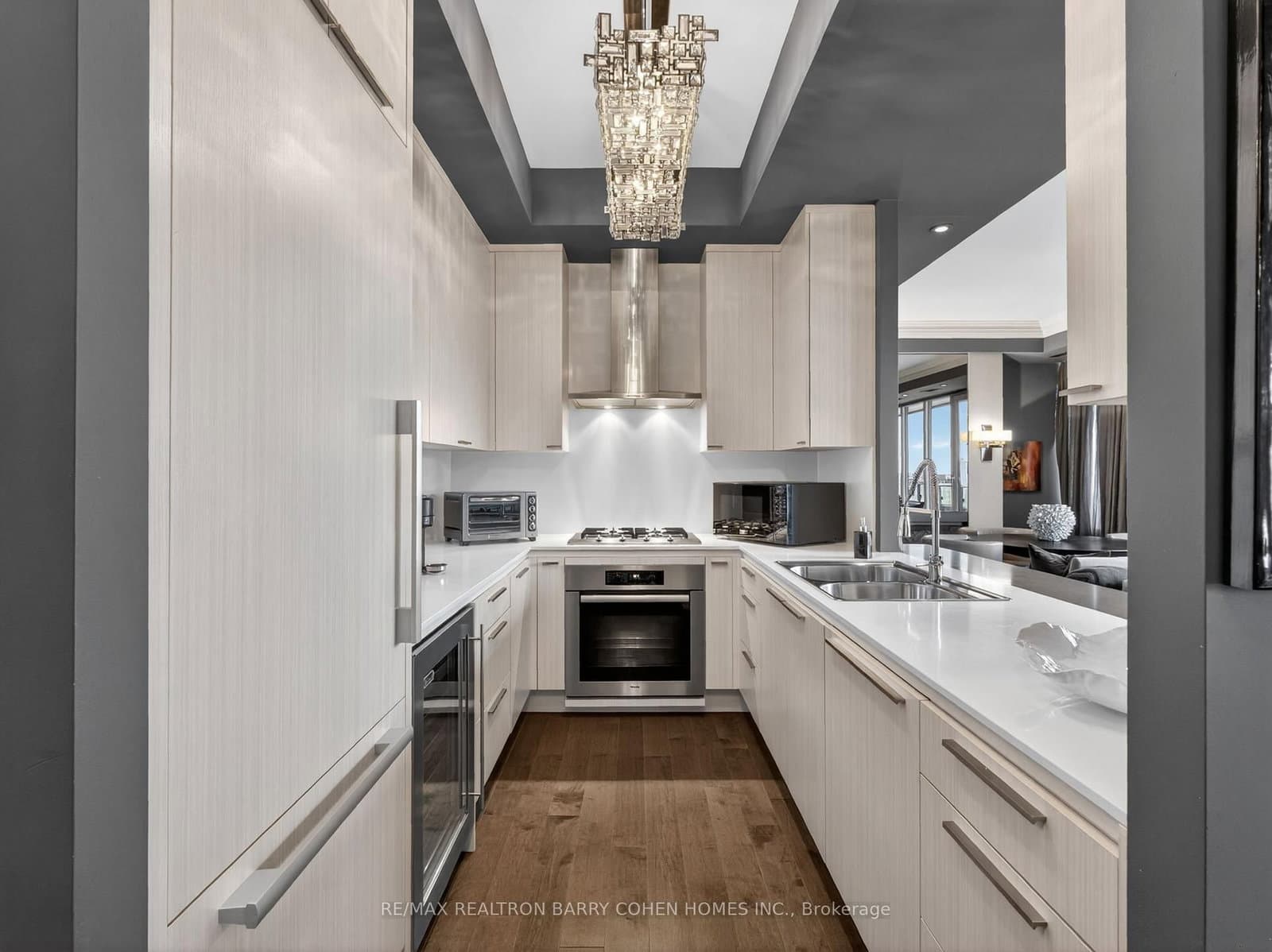 88 Davenport Road, Unit 1202 thumbnail 6