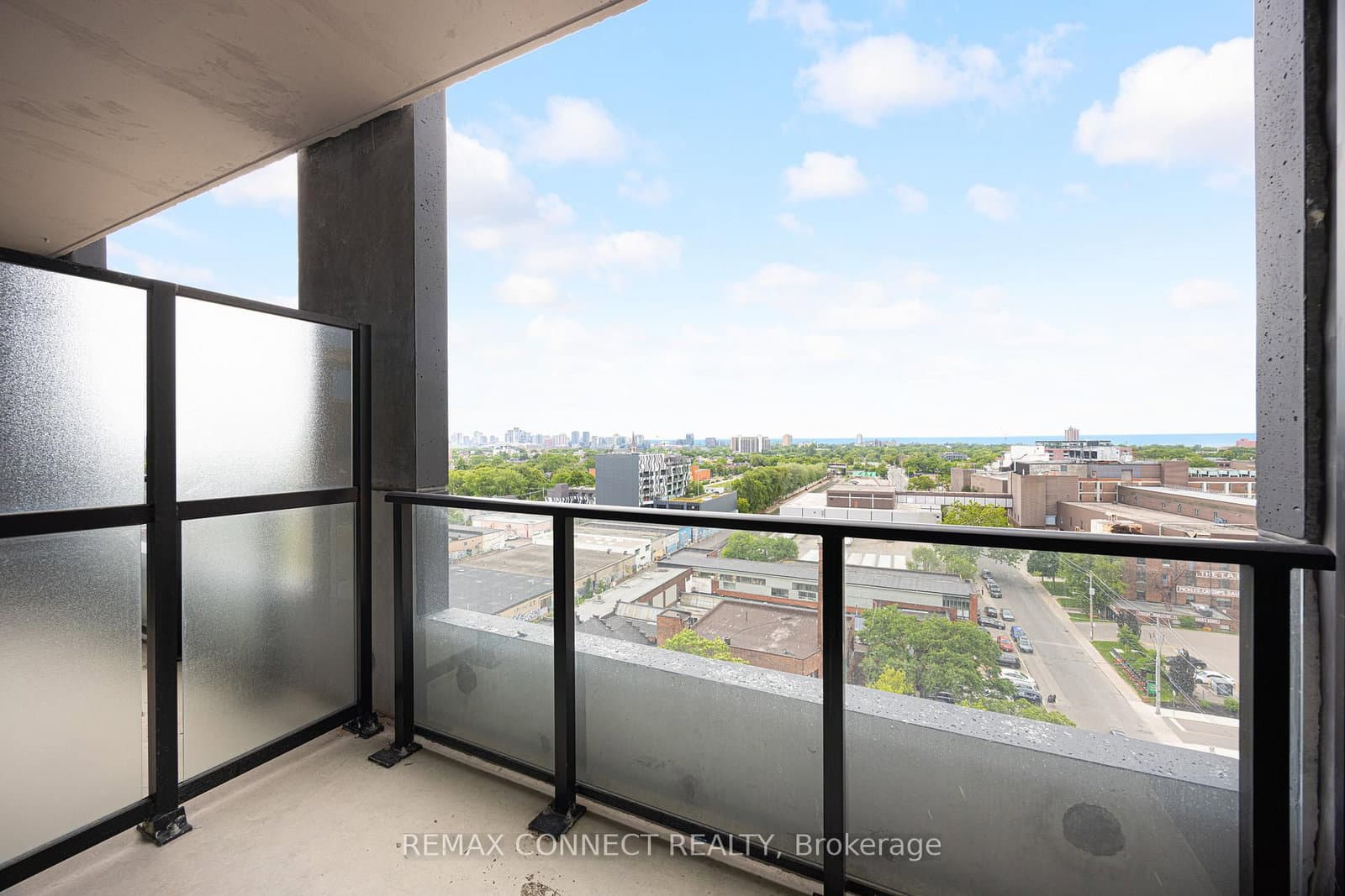 181 Sterling Road, Unit 1107 thumbnail 13