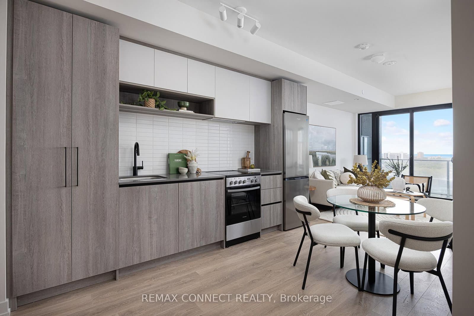 181 Sterling Road, Unit 1107 thumbnail 15