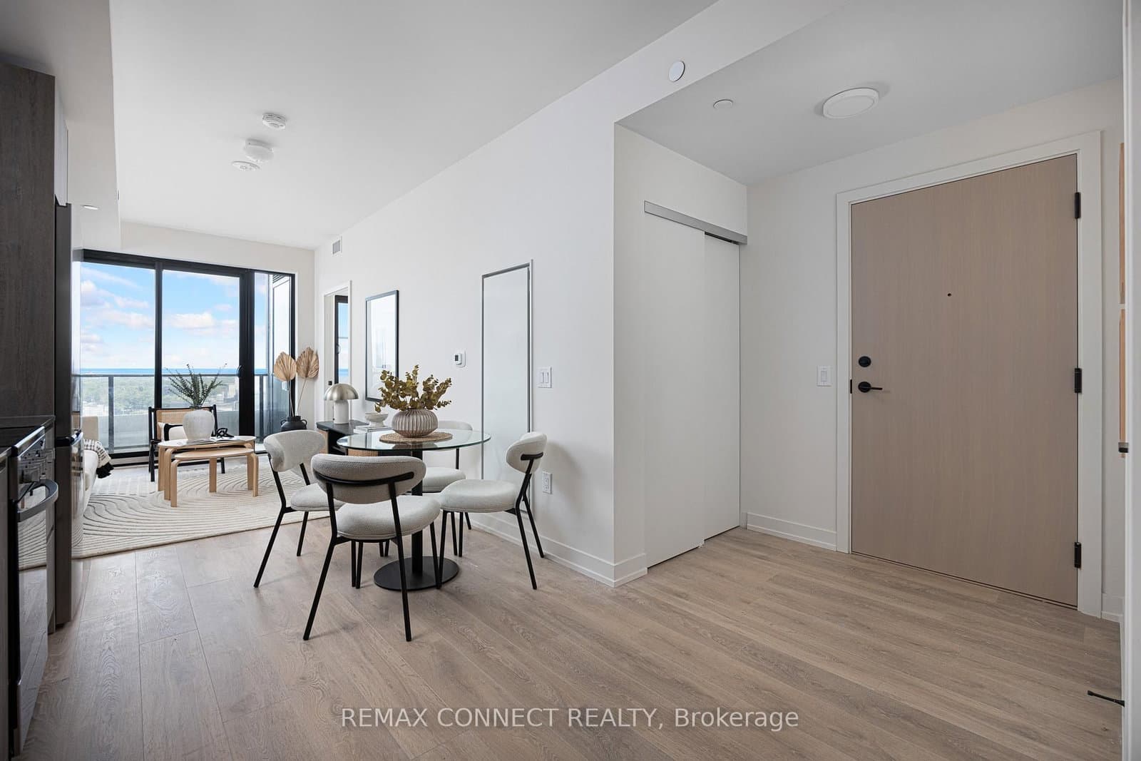 181 Sterling Road, Unit 1107 thumbnail 16