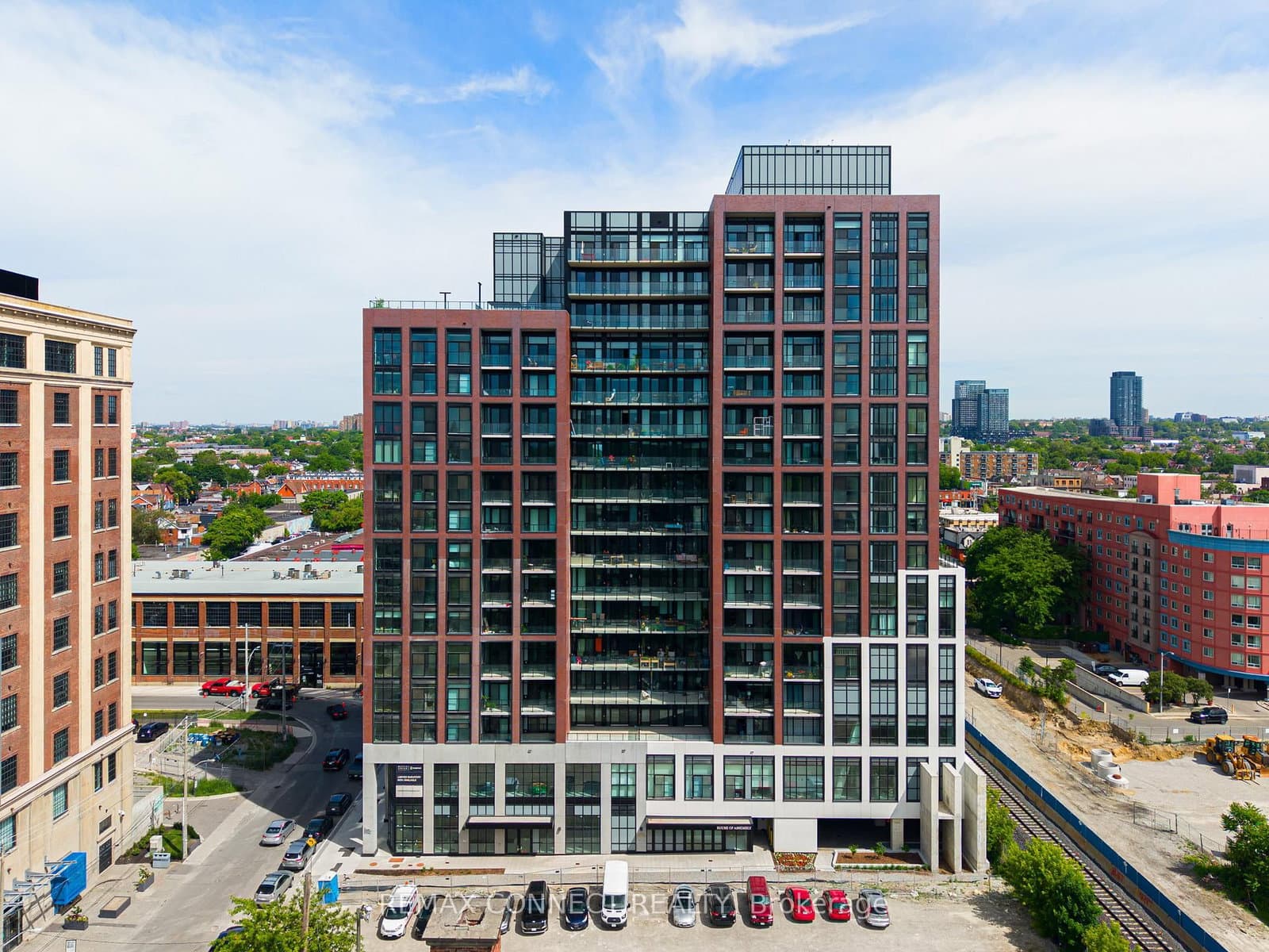 181 Sterling Road, Unit 1107 thumbnail 40