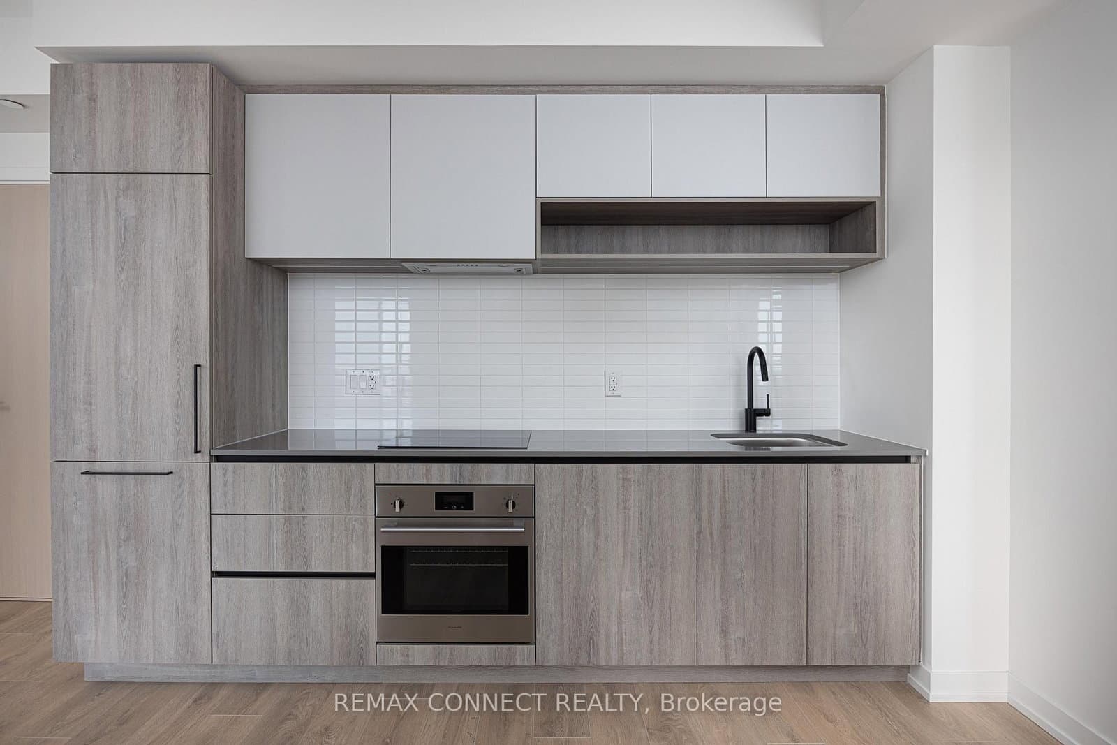 181 Sterling Road, Unit 1002 thumbnail 5