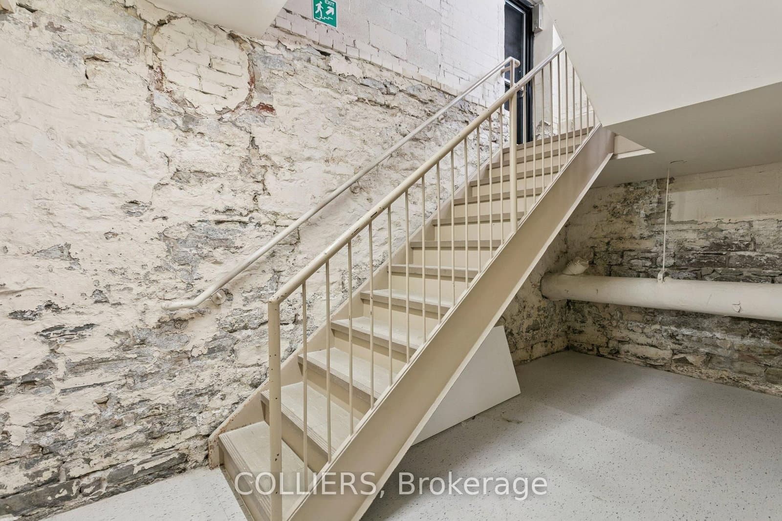 489 Queen Street E, Unit 101 thumbnail 4