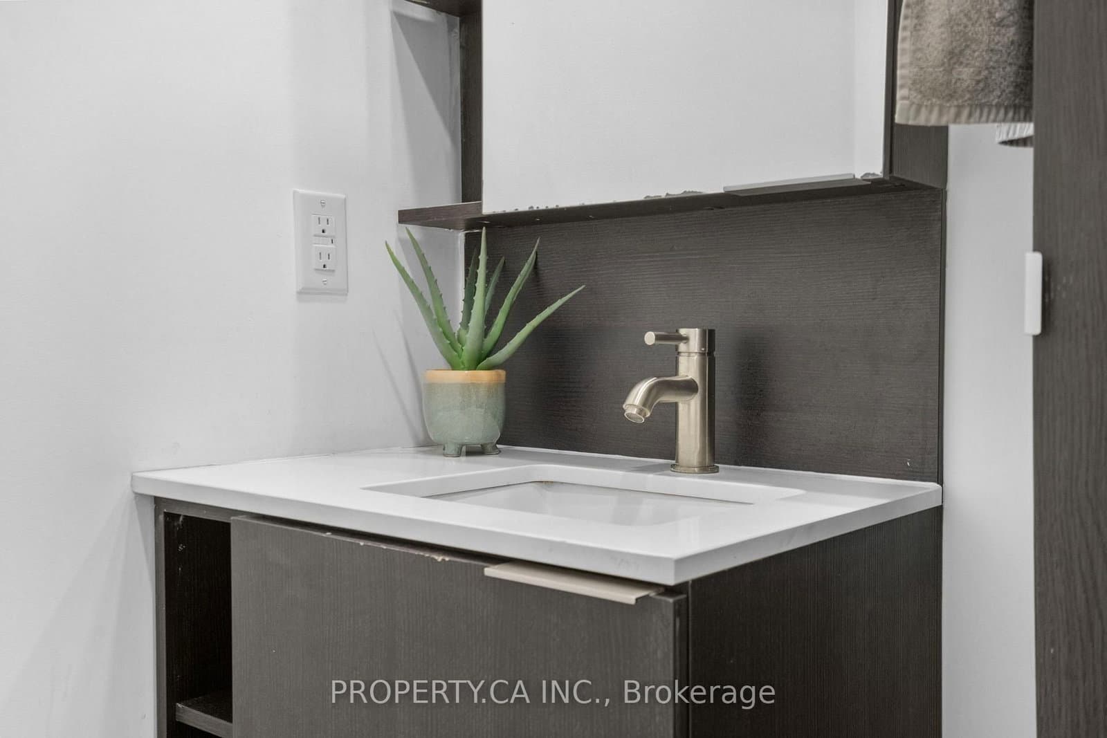 170 Sumach Street, Unit 2212 thumbnail 33