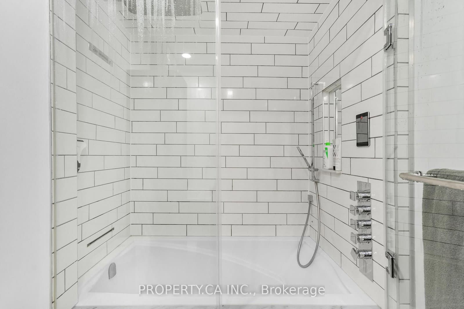 170 Sumach Street, Unit 2212 thumbnail 34