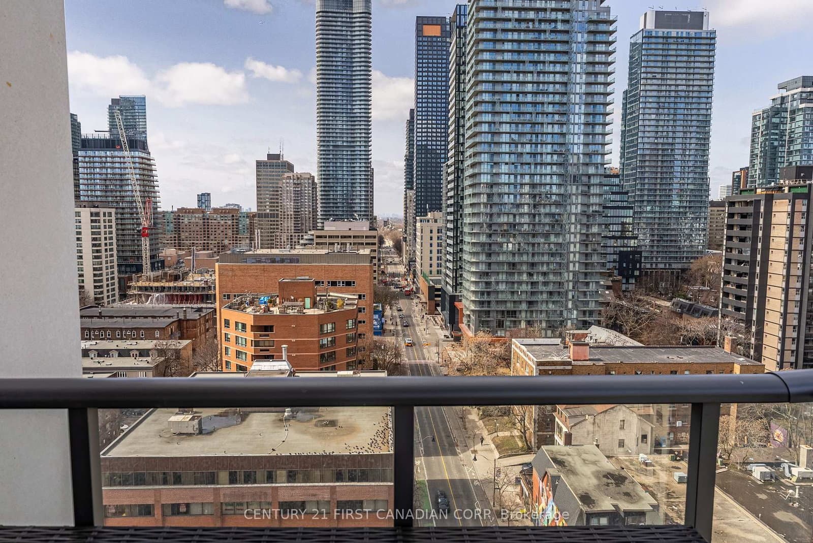 81 Wellesley Street E, Unit 1405 thumbnail 35