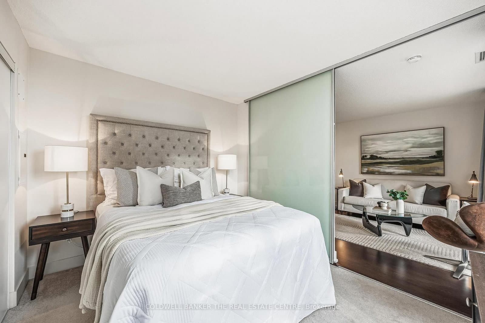 23 Sheppard Avenue E, Unit 912 thumbnail 15