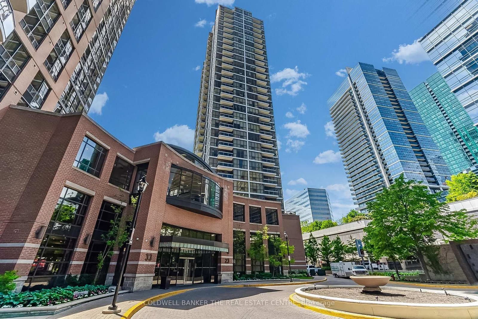 23 Sheppard Avenue E, Unit 912 thumbnail 2