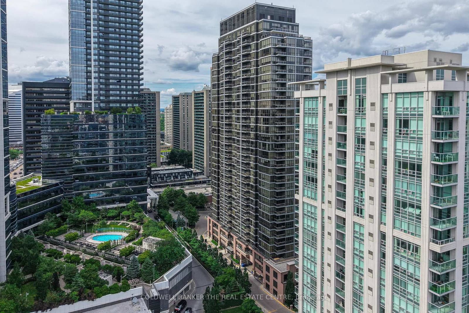 23 Sheppard Avenue E, Unit 912 thumbnail 32