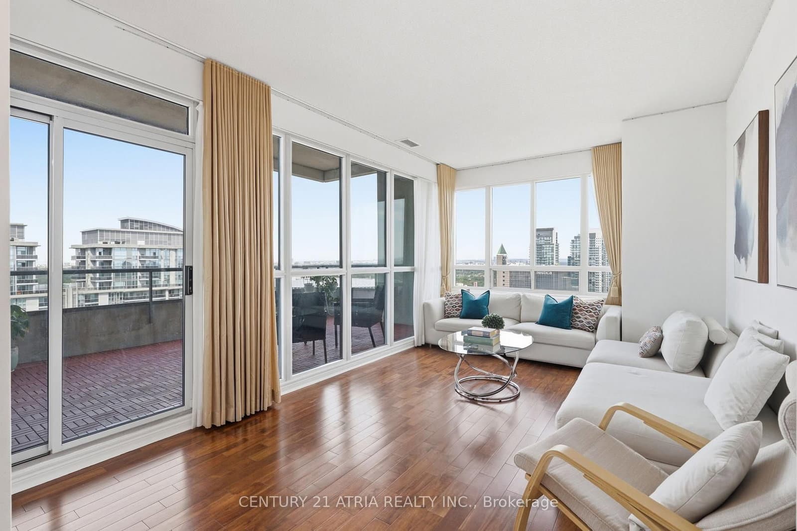 23 Hollywood Avenue, Unit PH202 thumbnail 3
