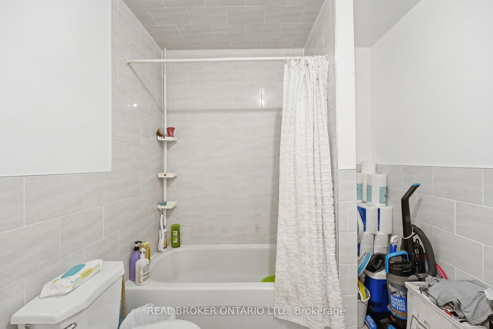 1479 Eglinton Avenue W thumbnail 12