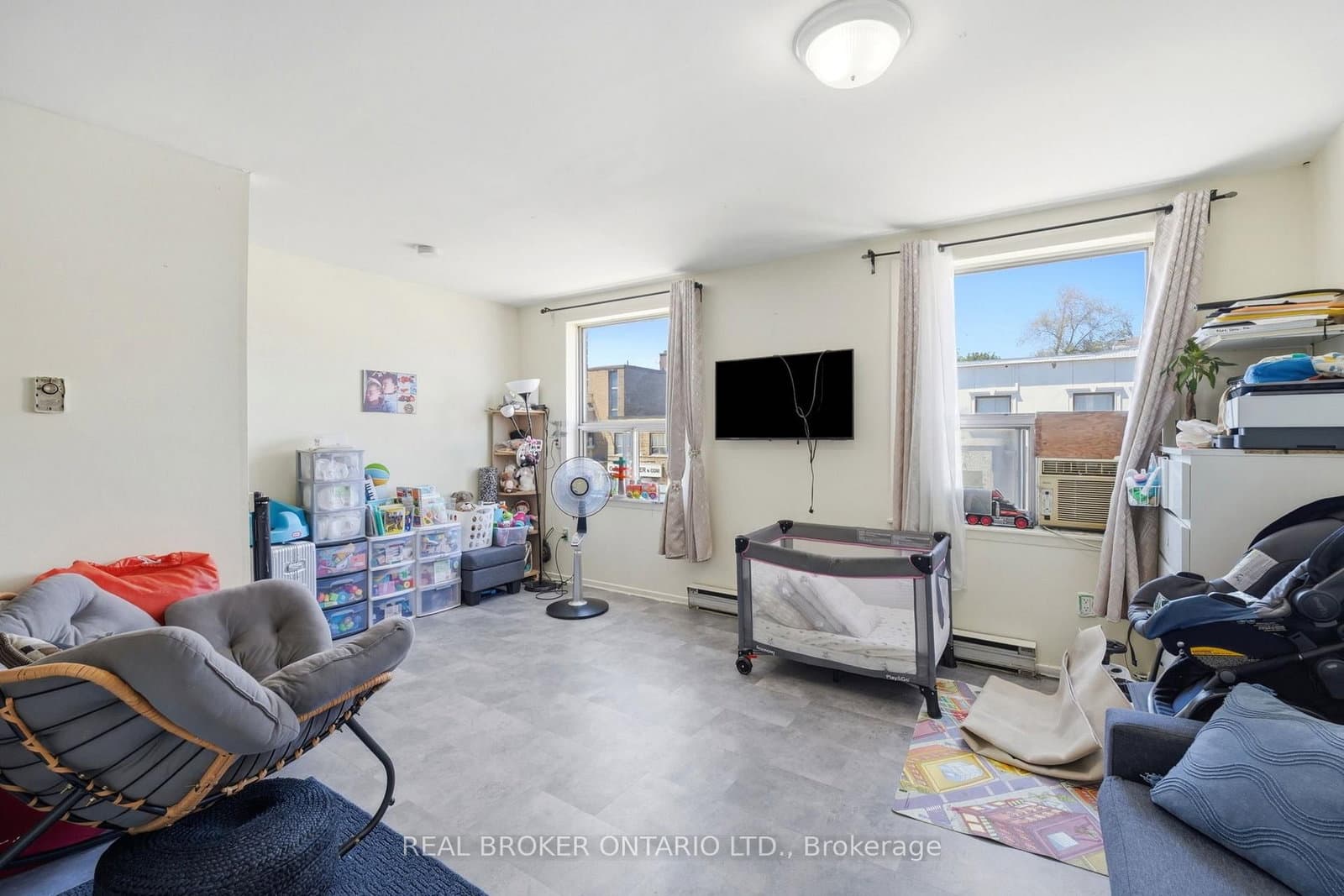 1479 Eglinton Avenue W thumbnail 6