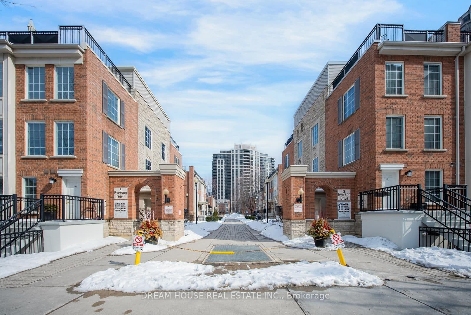 5 Everson Drive, Unit 1008 - Image 1