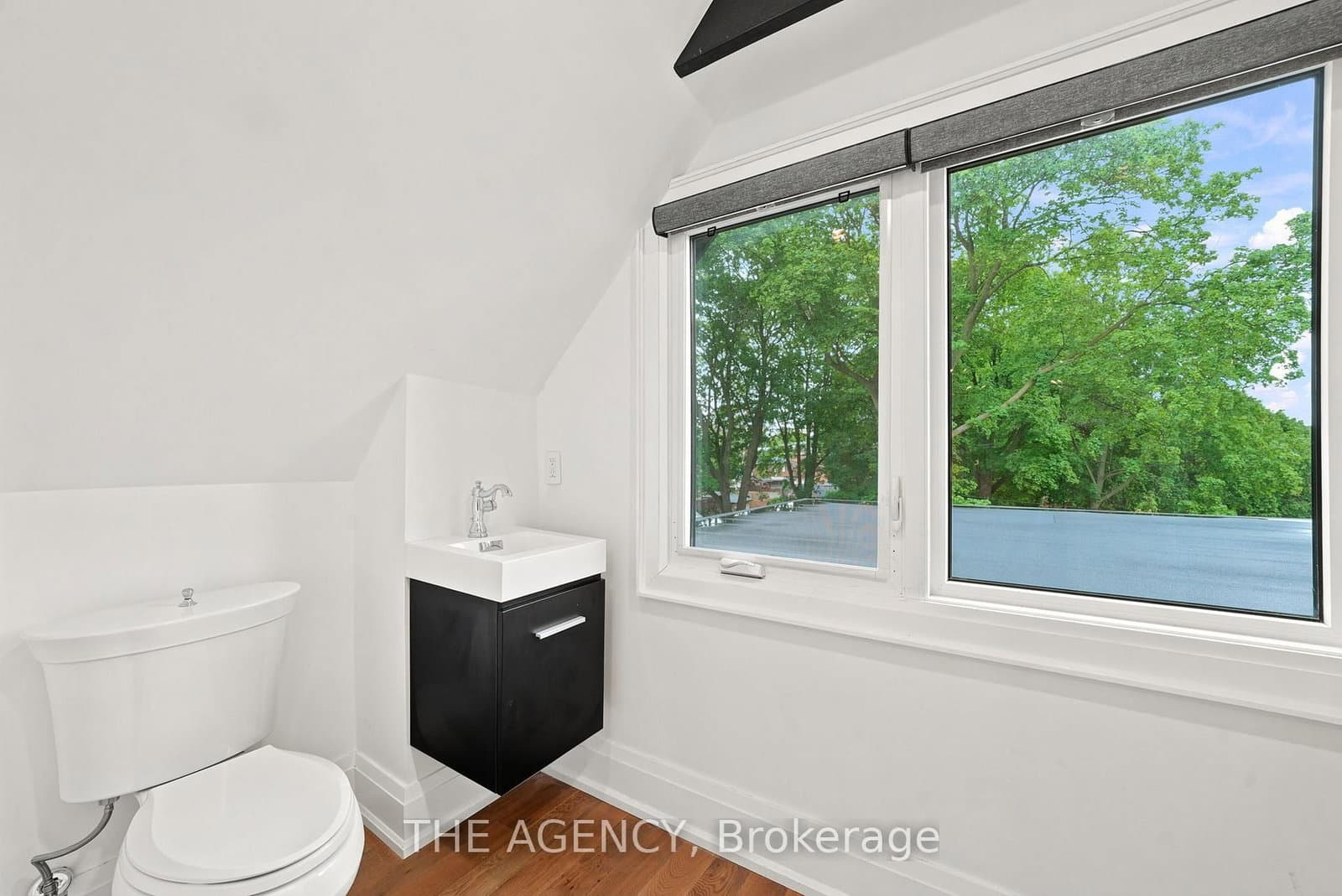 418 Soudan Avenue thumbnail 26