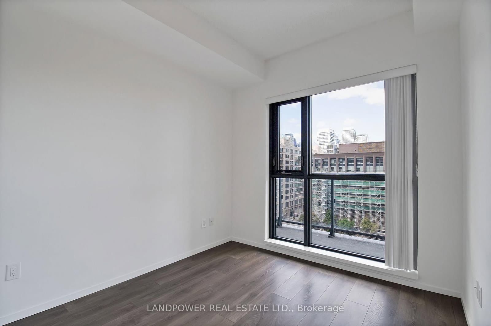 159 Dundas Street E, Unit 1107 thumbnail 10
