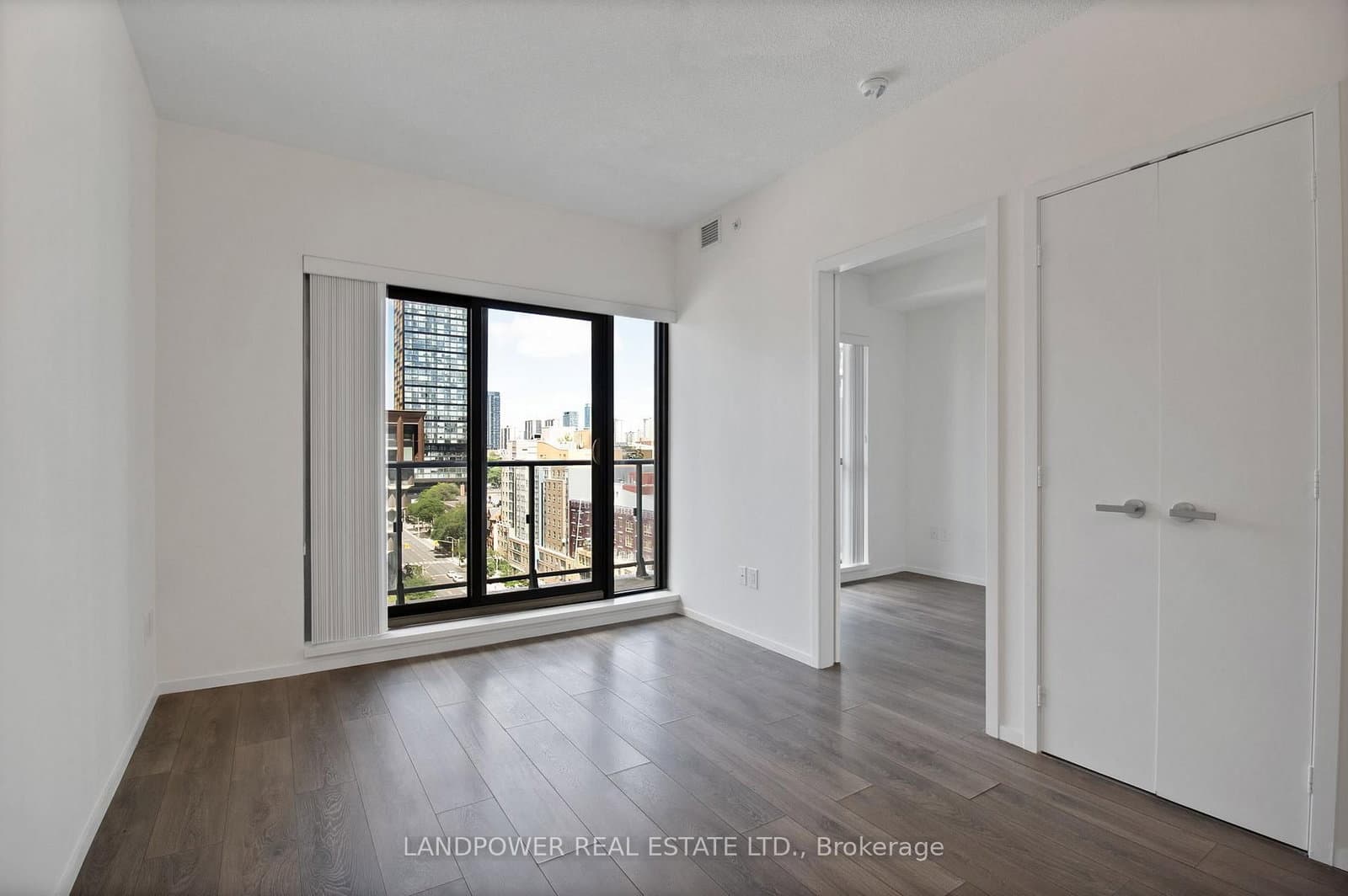 159 Dundas Street E, Unit 1107 thumbnail 11
