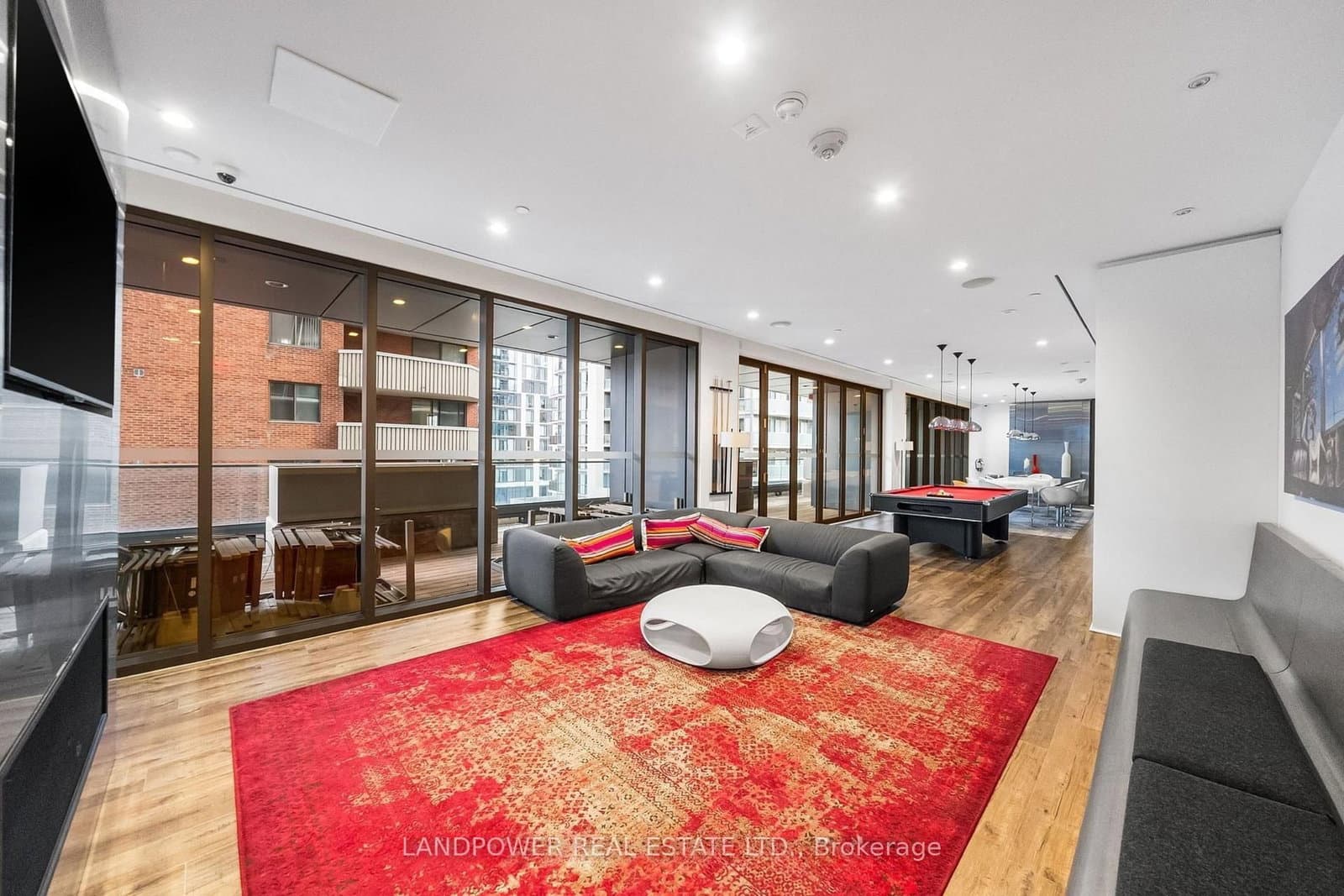159 Dundas Street E, Unit 1107 thumbnail 24