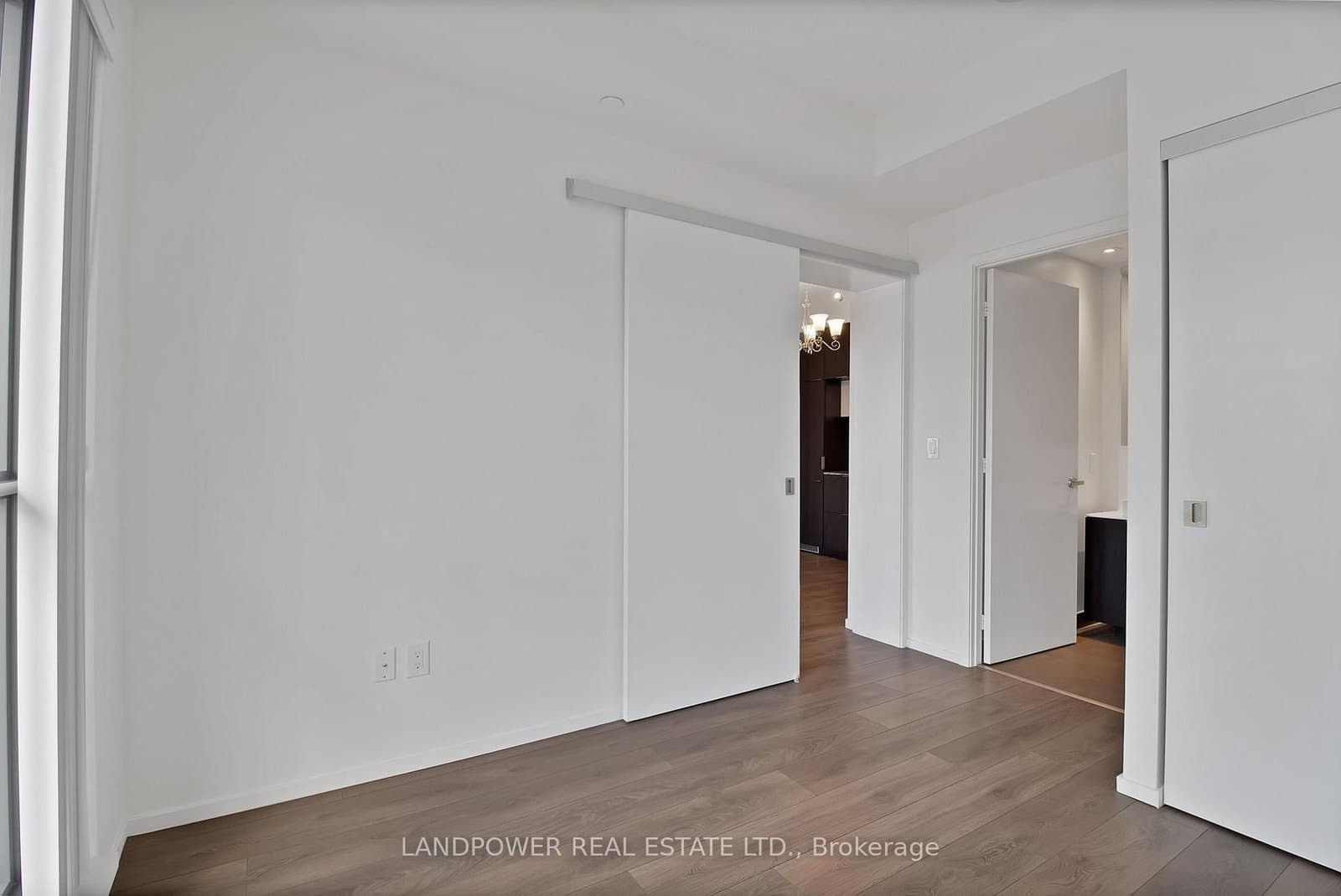 159 Dundas Street E, Unit 1107 thumbnail 7