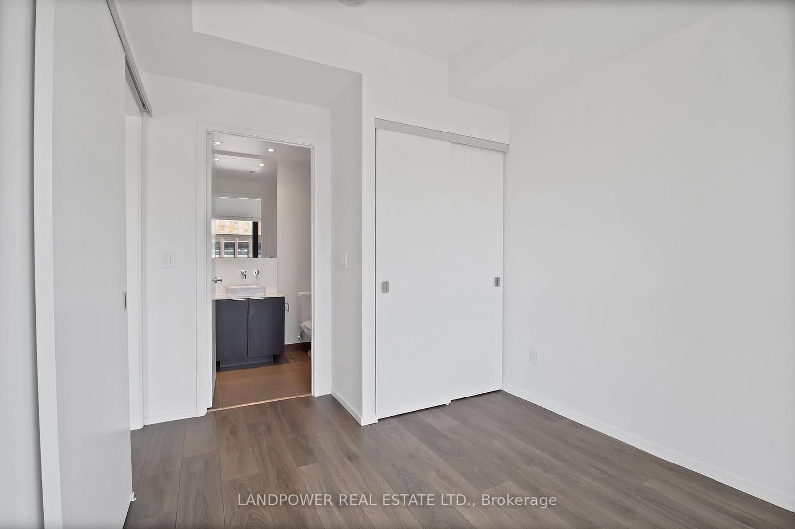 159 Dundas Street E, Unit 1107 thumbnail 8