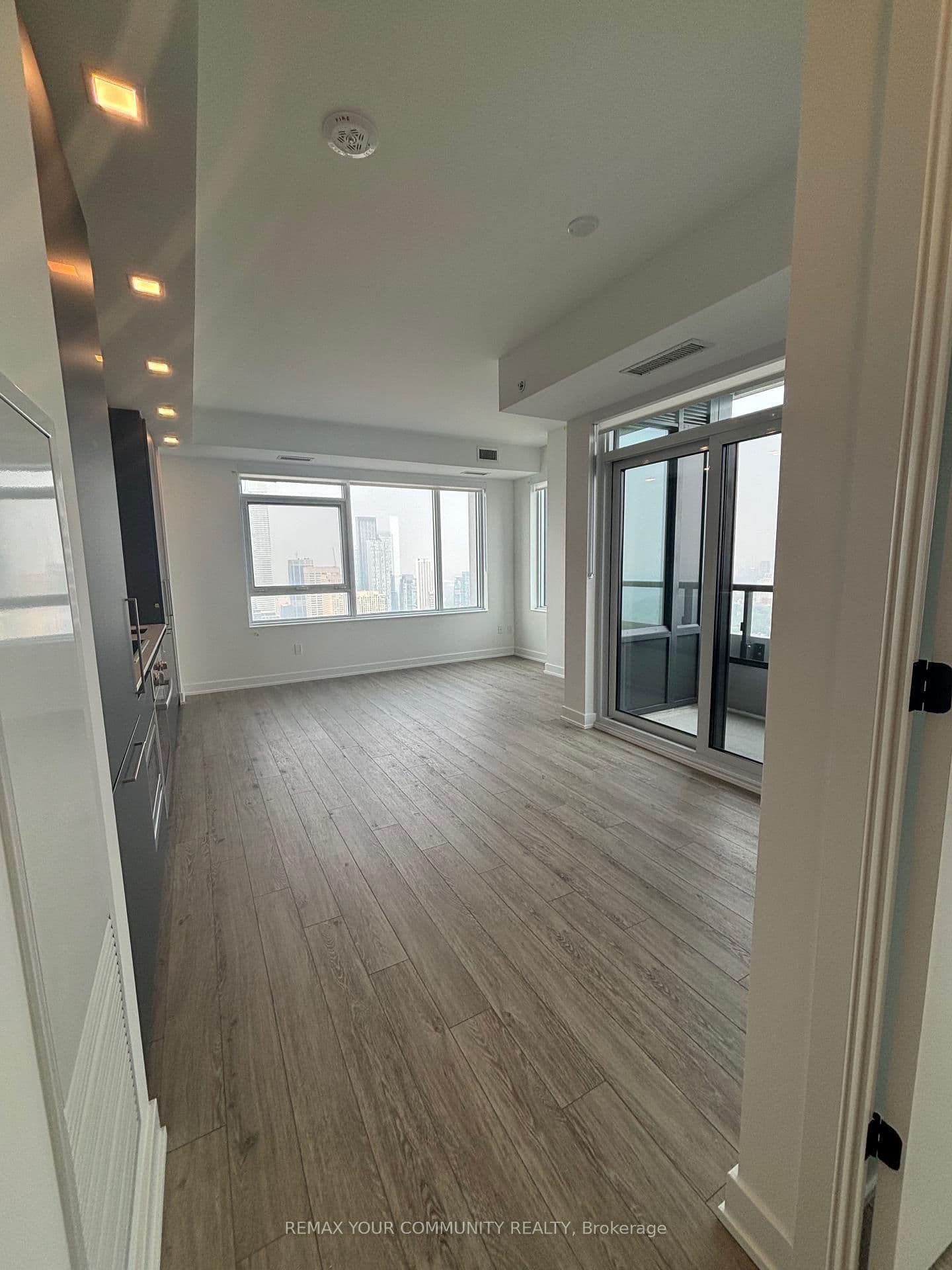 609 Sherbourne Street, Unit 4804 thumbnail 9