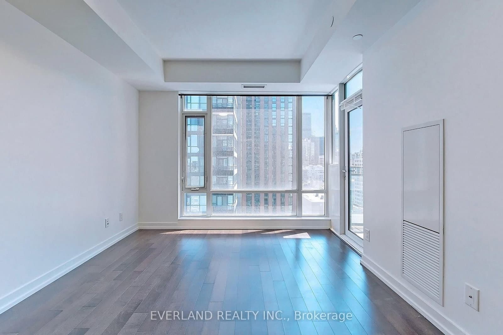21 Widmer Street, Unit 1507 thumbnail 17