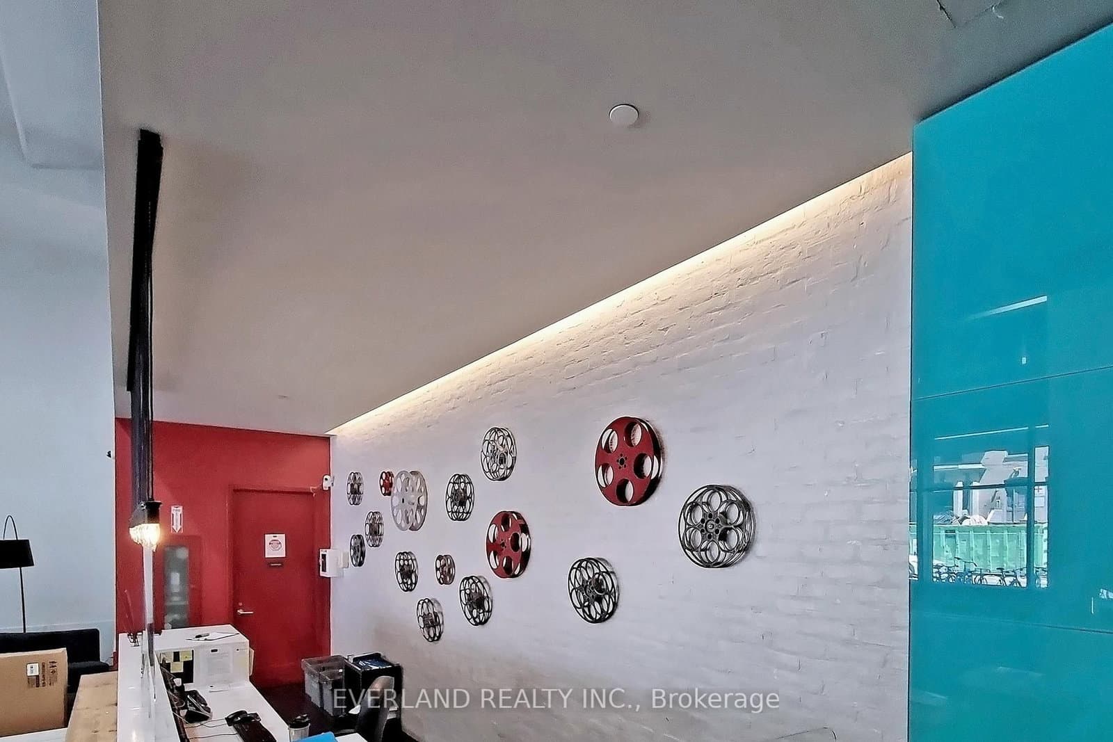 21 Widmer Street, Unit 1507 thumbnail 33