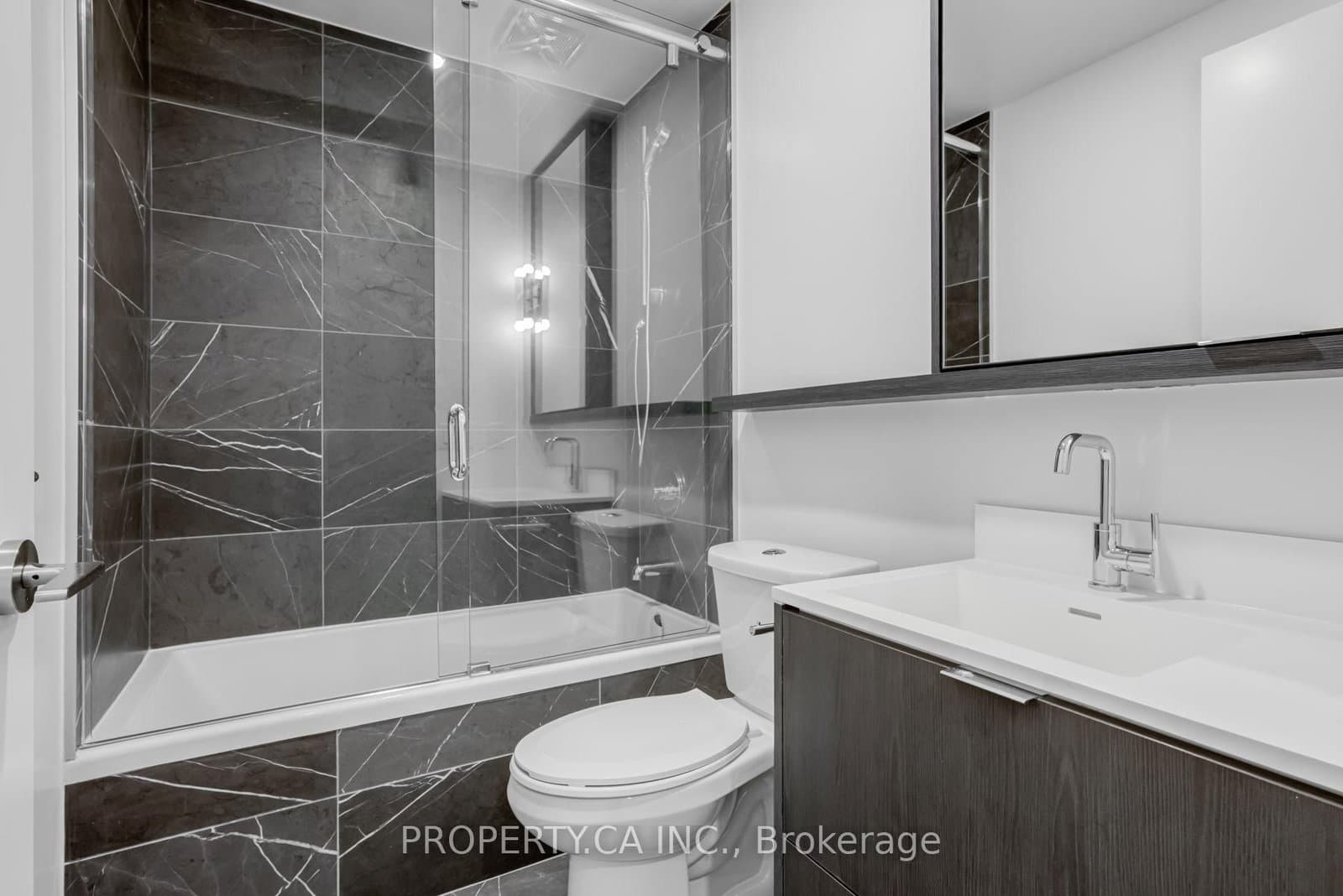 6 Greenbriar Road, Unit 106 thumbnail 21