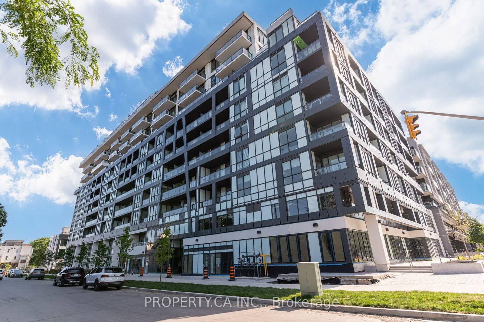 6 Greenbriar Road, Unit 106 thumbnail 3