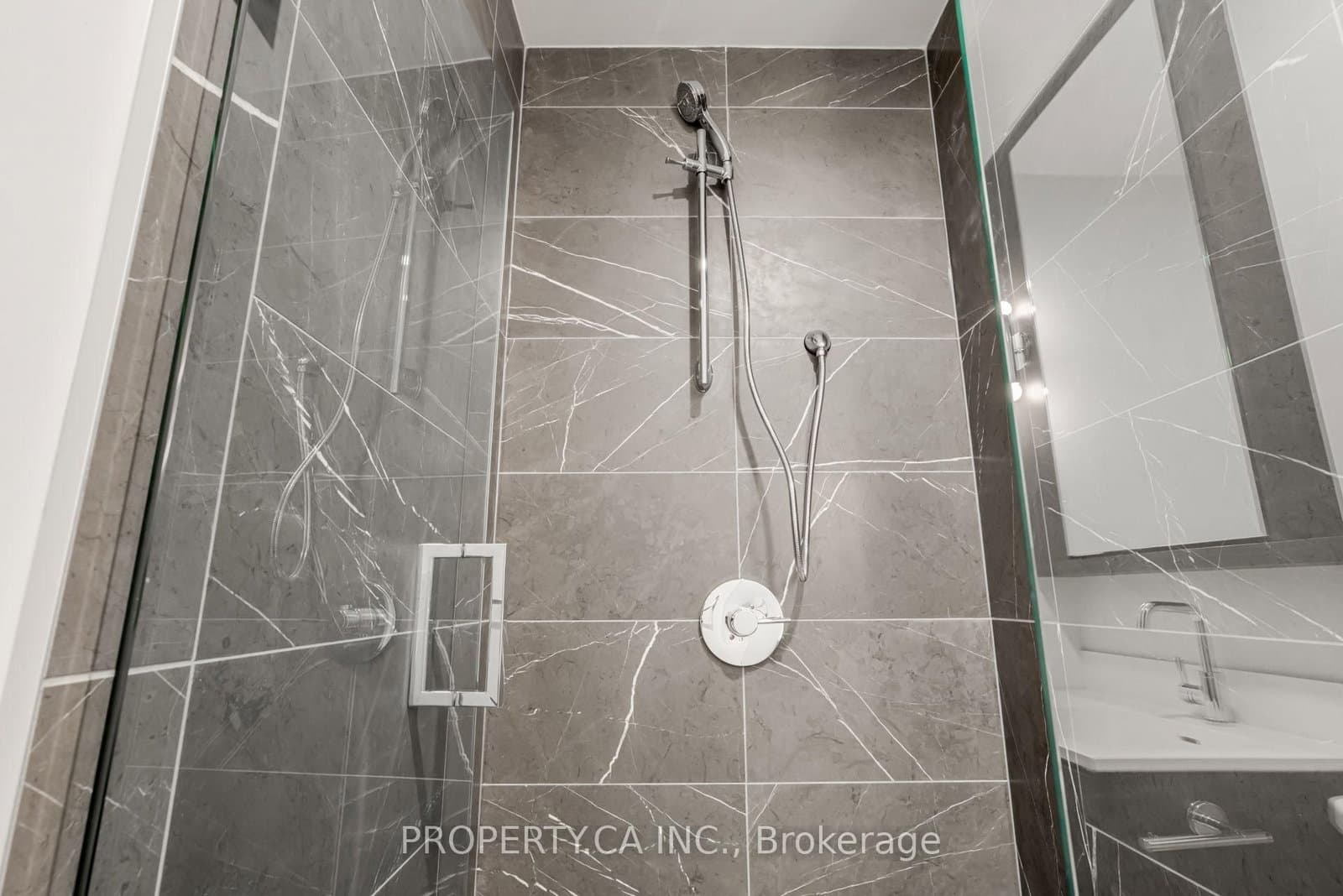 6 Greenbriar Road, Unit 106 thumbnail 35