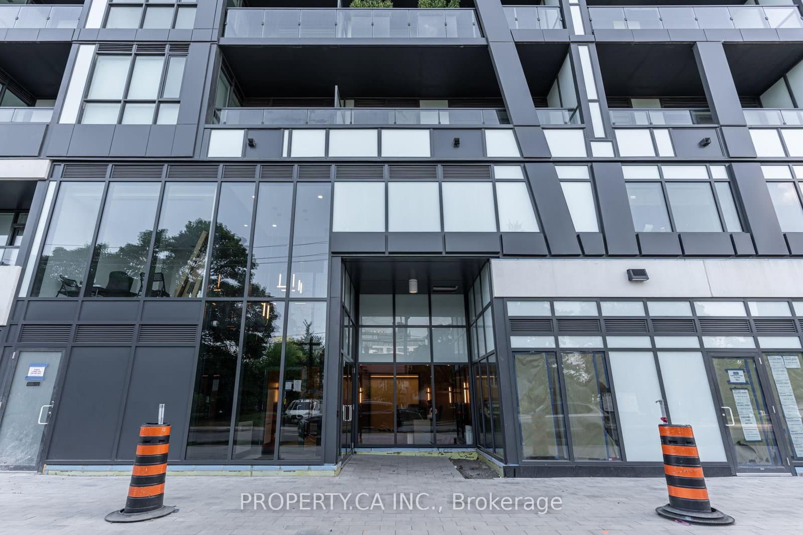 6 Greenbriar Road, Unit 106 thumbnail 5